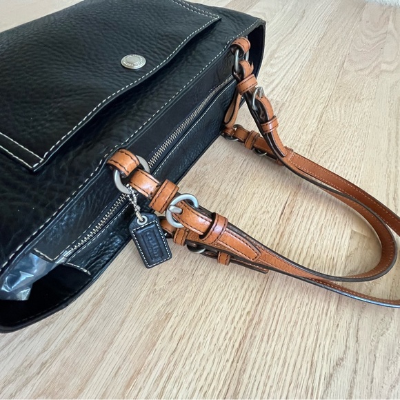 COACH Chelsea Tote / Shoulder Bag Black Pebbled Leather - Authentic - Picture 3 of 13